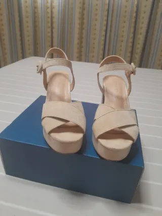 Zapatos de fiesta beige talla 38