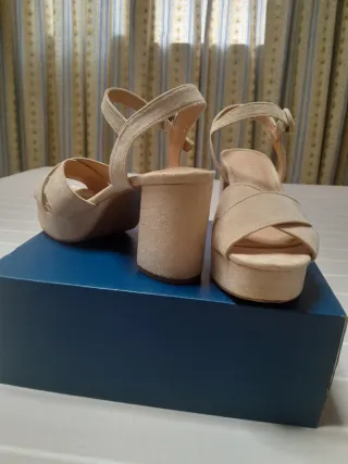 Zapatos de fiesta beige talla 38
