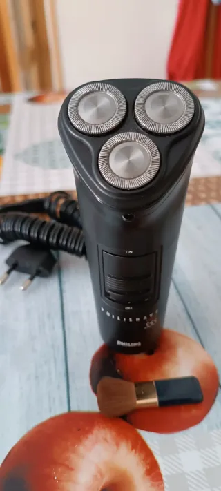 Máquina de afeitar Philips 555