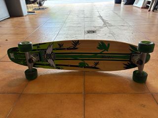 Longboard Mindless con diseño verde