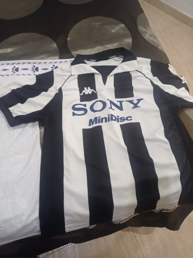 ORIGINAL Camiseta Real Madrid 85€ Juventus 45€ 