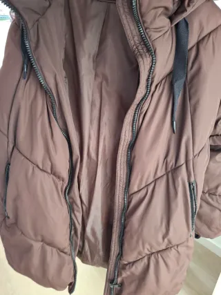 Abrigo marrón acolchado oversize