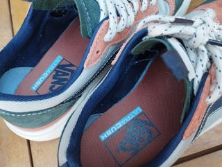 Zapatillas Vans Talla 40EU
 US9