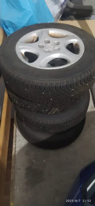Vendo 4 neumáticos Michelin Crossclimate