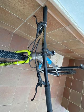 Bicicleta Montaña Gris y Azul