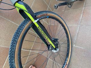 Bicicleta Montaña Gris y Azul