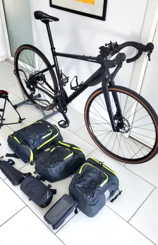 Cannondale Topstone Gravel + Accesorios