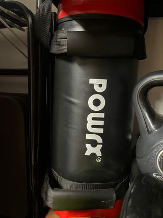 Conjunto material gimnasio: pesas, saco, mancuerna