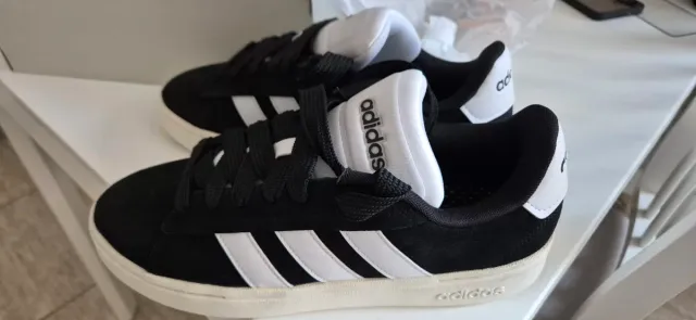 Zapatillas Adidas talla 43