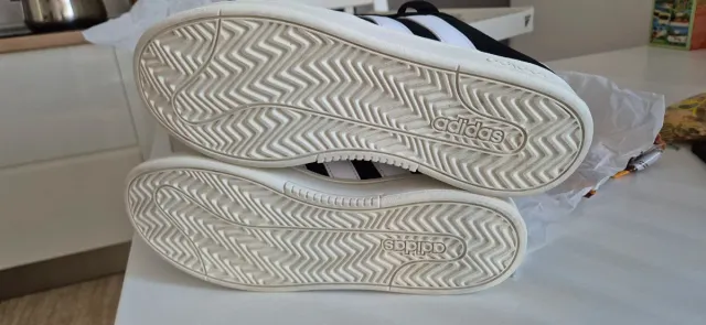 Zapatillas Adidas talla 43