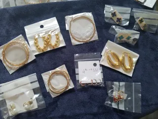 Lote Joyas Chino Acero Dorado