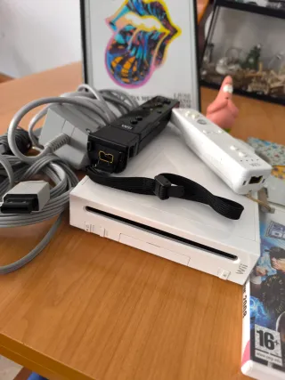 Consola Nintendo Wii Blanca + Accesorios y Juegos