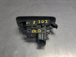 MANDO ELEVALUNAS DELANTERO DERECHO NISSAN QASHQAI