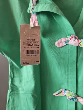 Camiseta verde manga corta Canada. Talla 162 cm.
