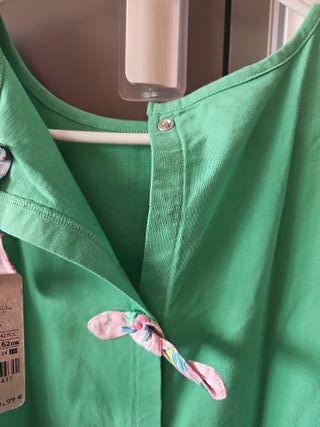 Camiseta verde manga corta Canada. Talla 162 cm.