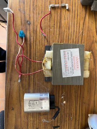 Repuesto Transformador y Condensador Microondas