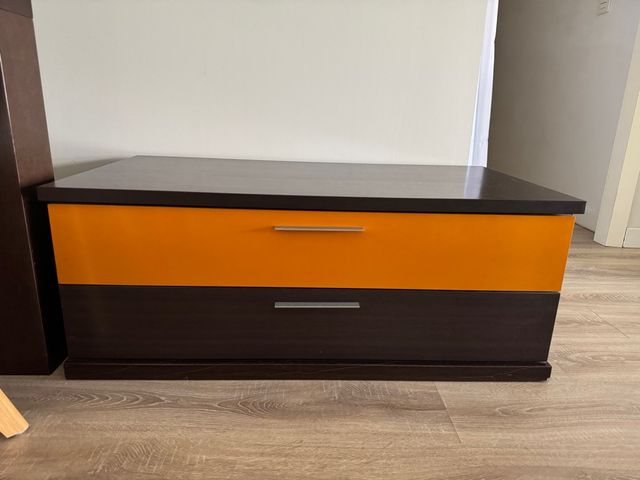 Mobili TV per soggiorno in legno e arancio