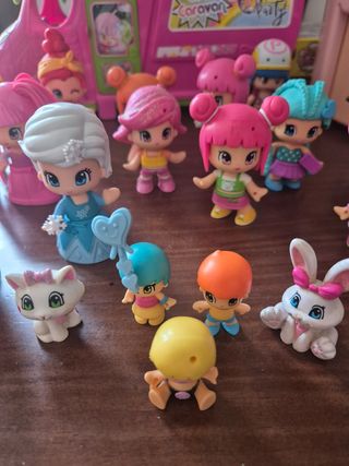 Lote de figuras Pinypon y accesorios