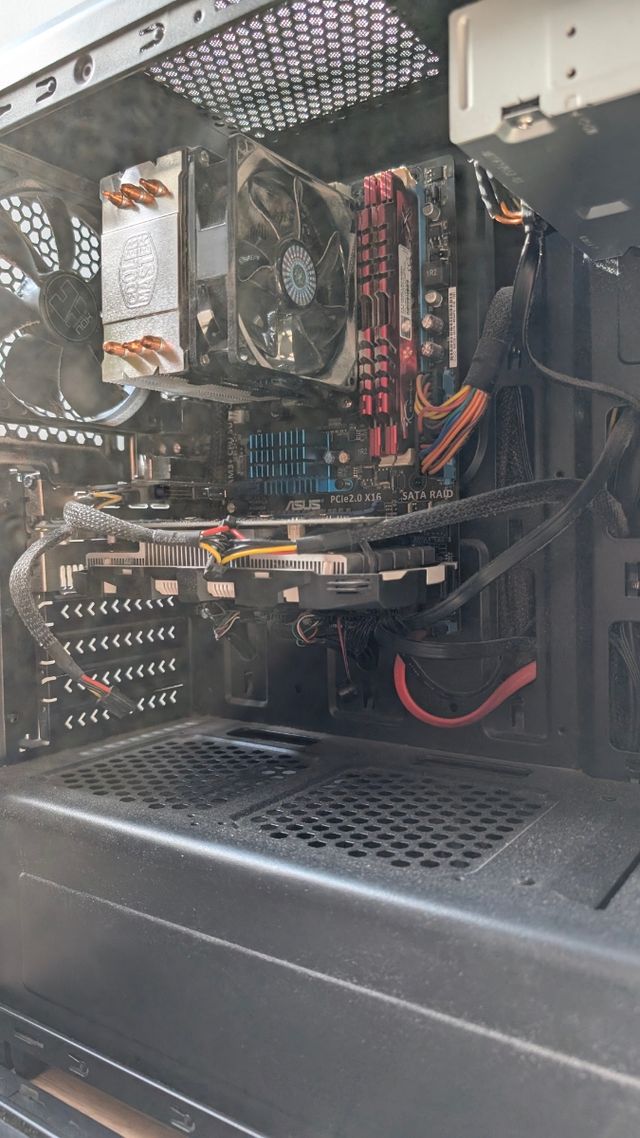 Ordenador Gaming de Sobremesa Negro