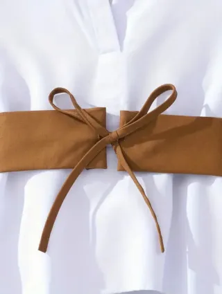 Camiseta blanca manga corta cinturón S