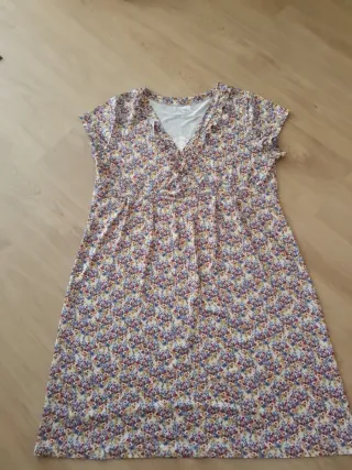 Vestido estampado floral talla XXL,pone 50 pero no