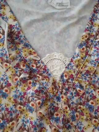 Vestido estampado floral talla XXL,pone 50 pero no