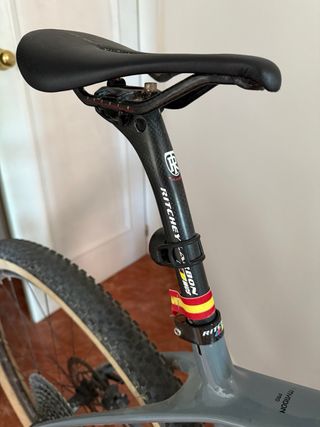 Bicicleta MTB KTM Carbono