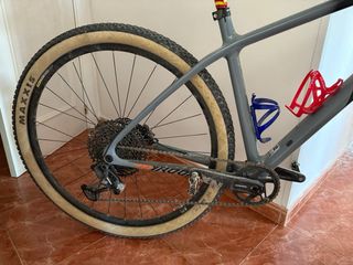 Bicicleta MTB KTM Carbono