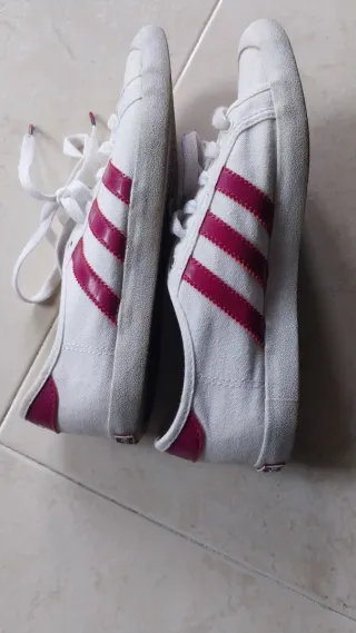 Zapatillas Adidas Blancas y Rosas