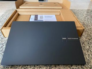 Portátil ASUS Vivobook 15 Negro/Gris