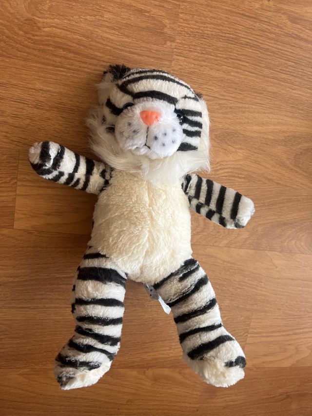 Peluche Tigre Rayas Blancas y Negras