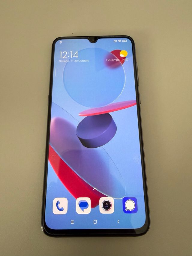 Xiaomi Mi 9 em bom estado