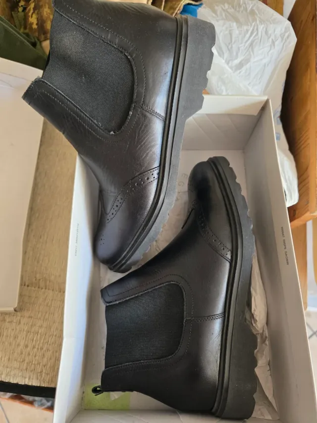 Stivaletti neri donna