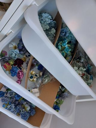 Lote flores tela decorativas de todos los colores.