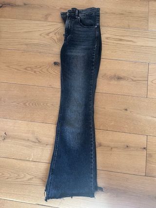 Vaqueros Flaire Stradivarius