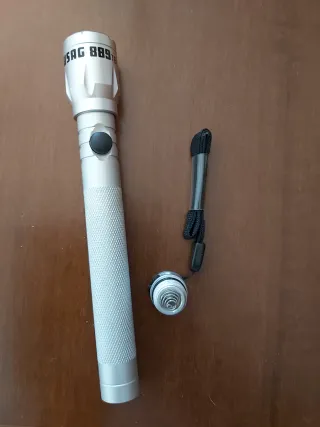 Torcia LED Usag 889TB