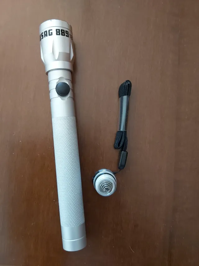 Torcia LED Usag 889TB