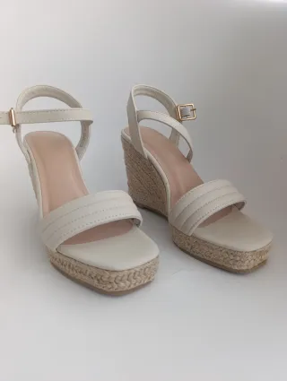Sandalias Beige Cuña Esparto