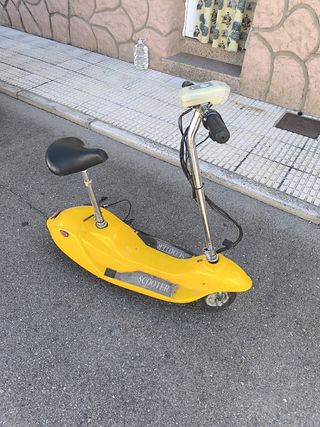 Patinete eléctrico con asiento