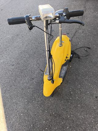 Patinete eléctrico con asiento