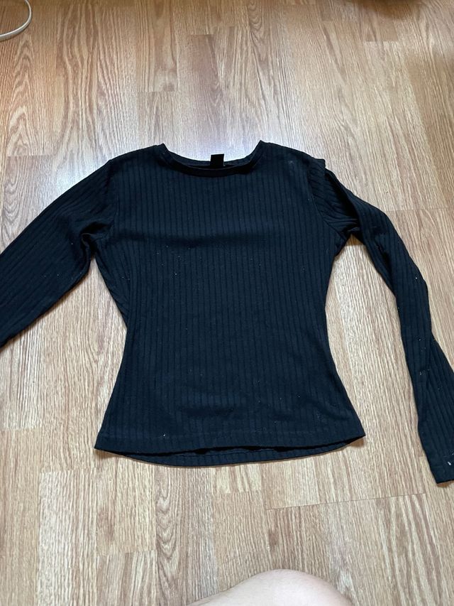 Top negro canalé manga larga