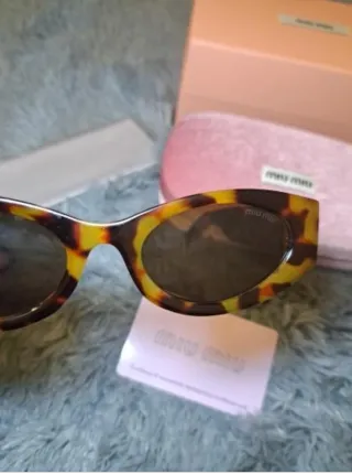 Gafas de sol Miu Miu Tortoise