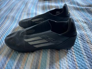 Botas de fútbol Adidas Negras F50
gamma media