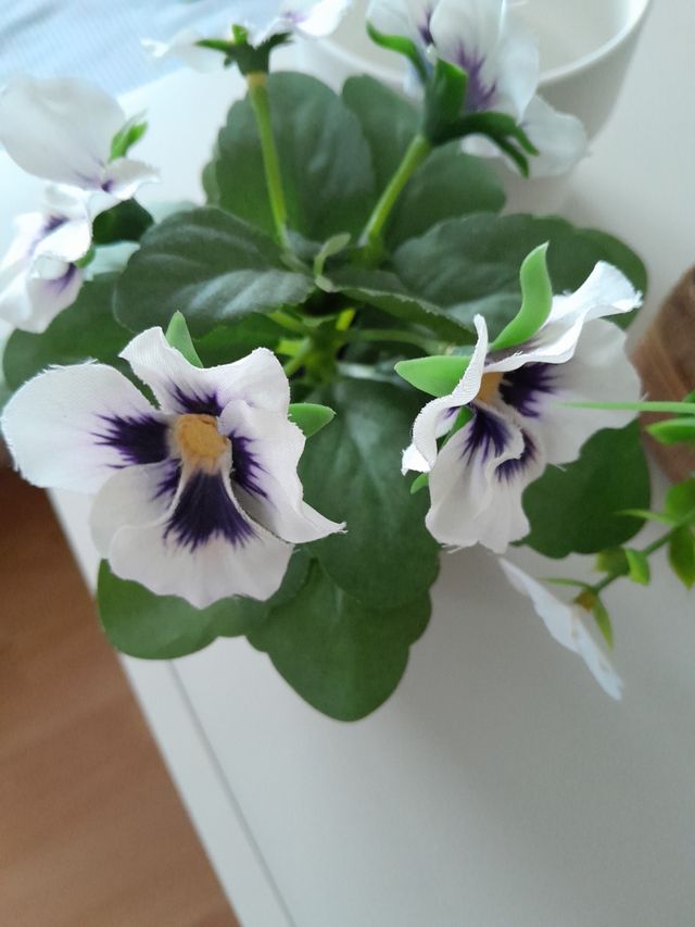 Plantas Artificiales Decorativas y tiesto