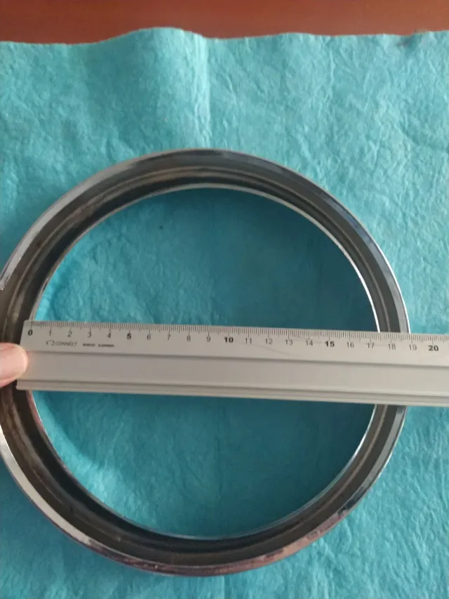 Bisel Faro Seat 124 Cromado