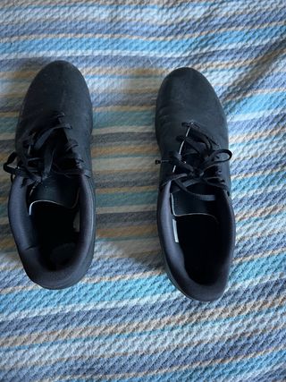 Botas de fútbol negras adidas