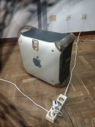 Torre Ordenador Apple iMac G3