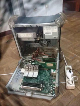 Torre Ordenador Apple iMac G3