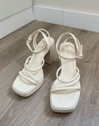Sandalias de plataforma blancas