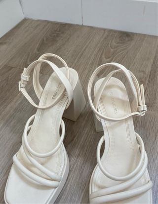 Sandalias de plataforma blancas